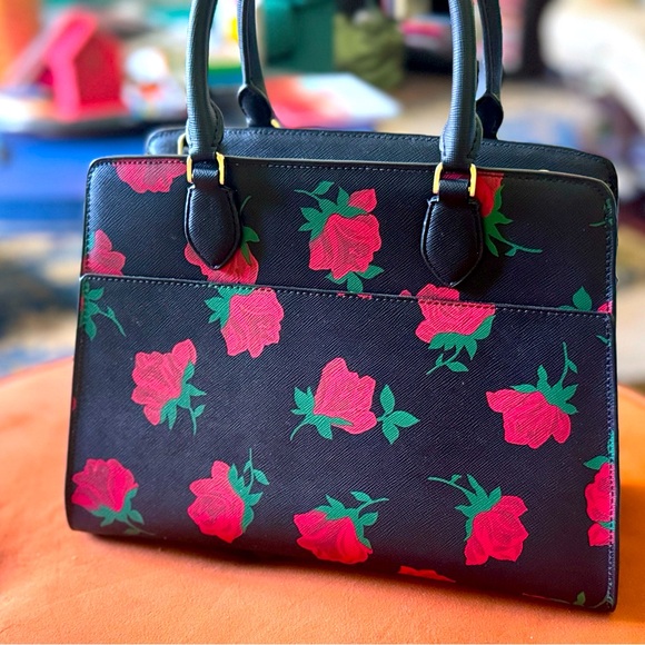 Kate Spade Rose Toss Printed Medium Satchel🌹 - Picture 4 of 6